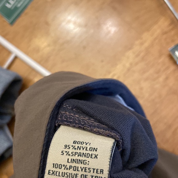 NWT Womens water repellent LL Bean pants . Size 12 Regular - Picture 8 of 10